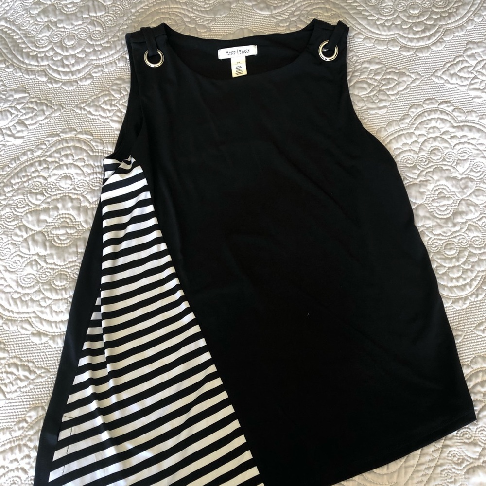 Asymmetrical black/white Tank Top